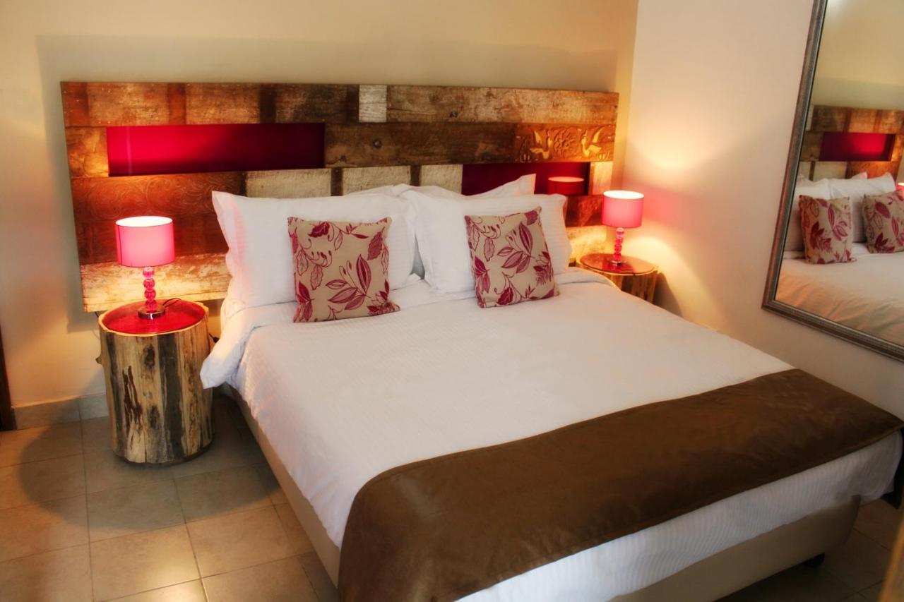 The Swiss Hotel Freetown Room photo